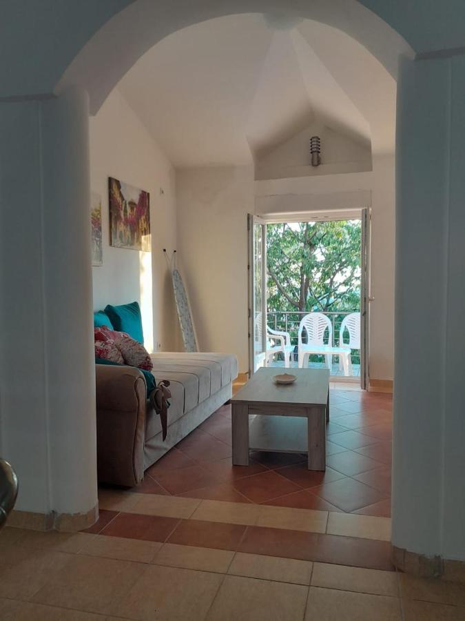 Apartmani Mia Rada Budva Exteriör bild