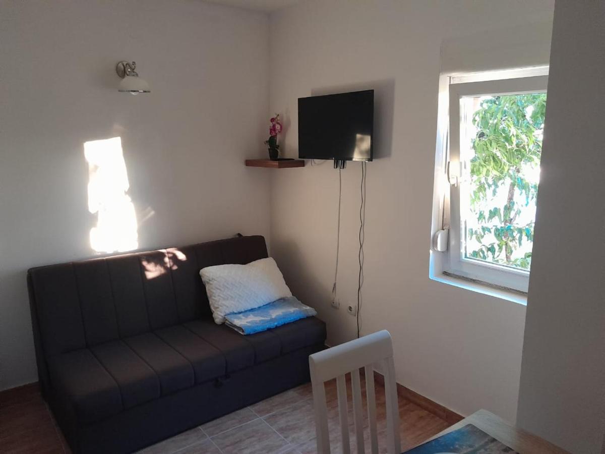 Apartmani Mia Rada Budva Exteriör bild