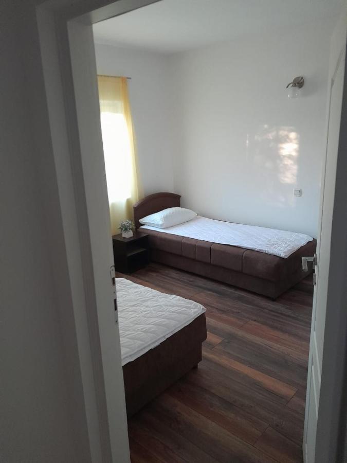 Apartmani Mia Rada Budva Exteriör bild