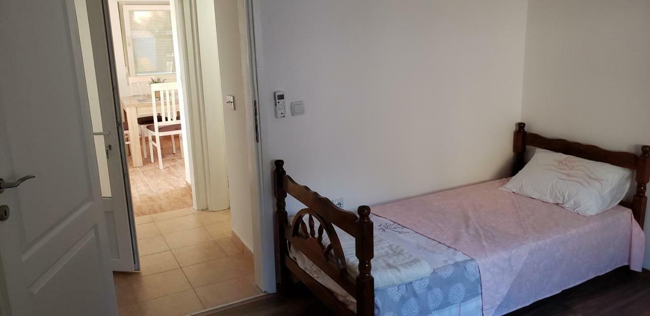 Apartmani Mia Rada Budva Exteriör bild